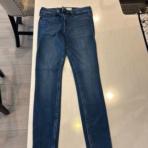 Abercrombie skinny jeans. Size 2 never worn.